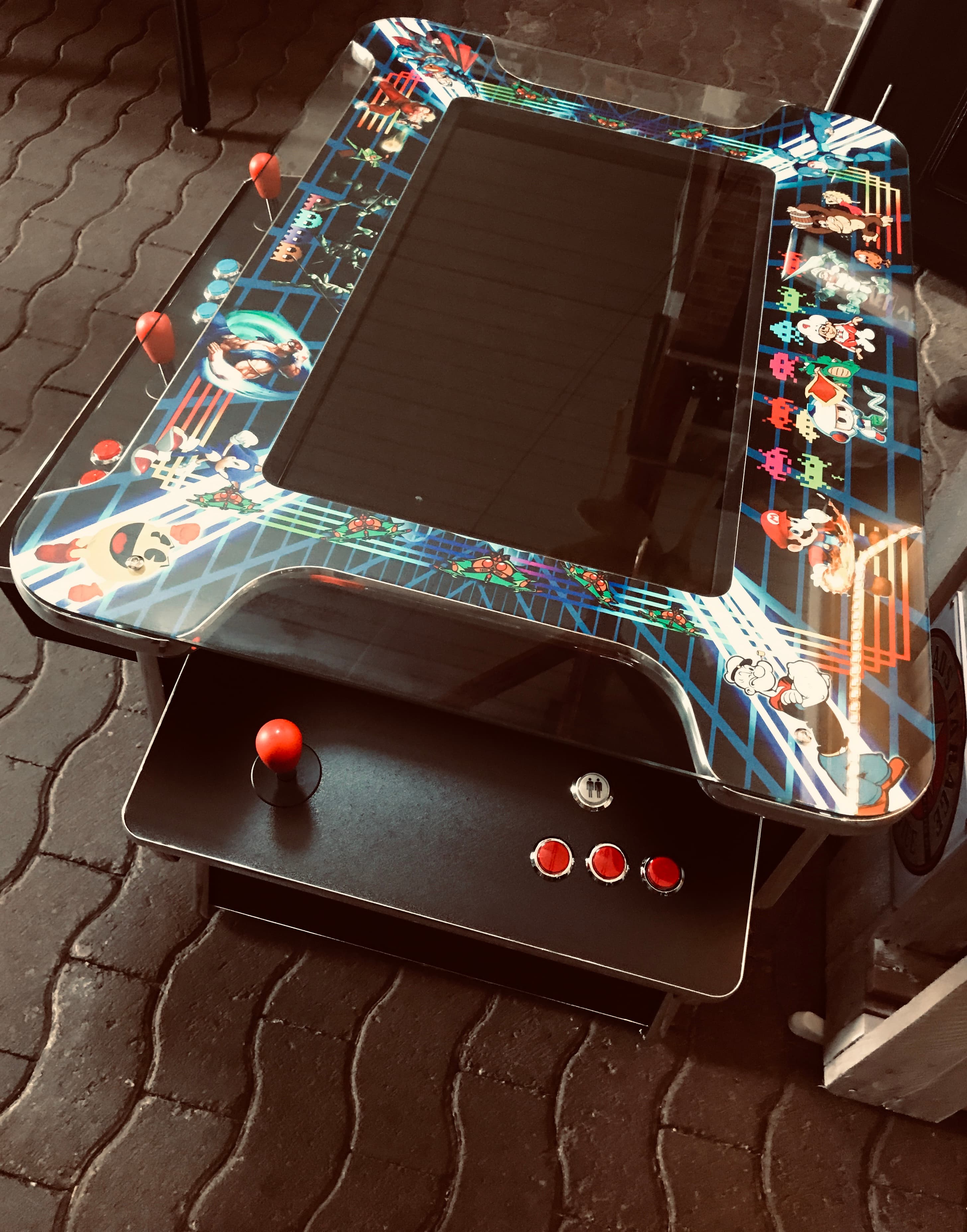 Arcade Gamer Table 4
